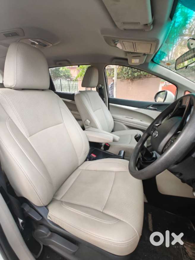 Mahindra Marazzo M8, 2020, Diesel