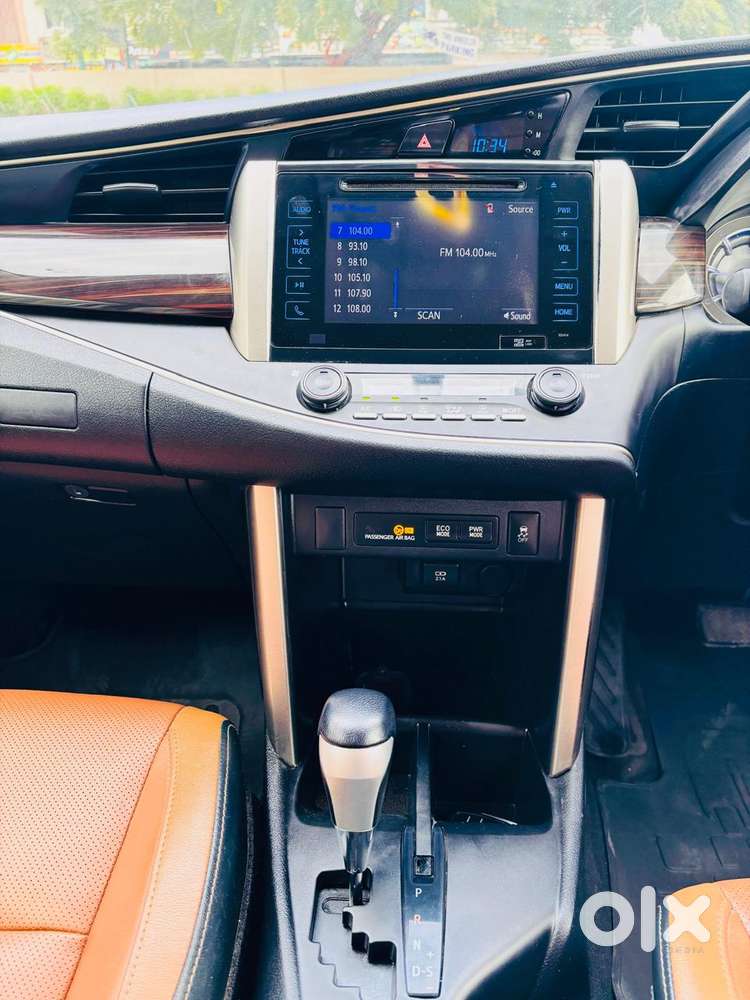 Toyota Innova Crysta 2.8z Automatic, 2019, Diesel