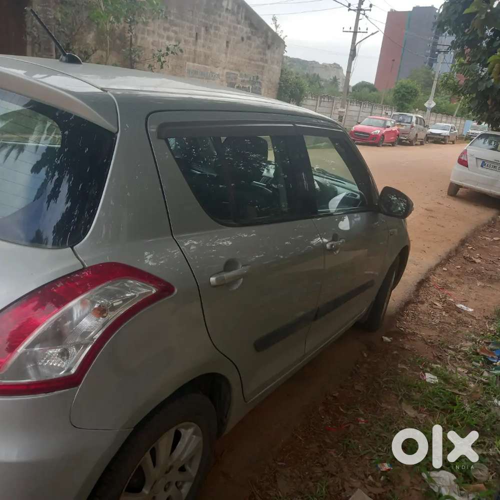 Maruti Suzuki Swift 2011 Petrol