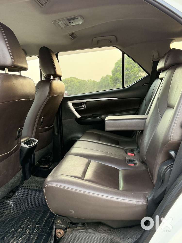 Toyota Fortuner 4x2 At 2.8 Diesel, 2019, Diesel