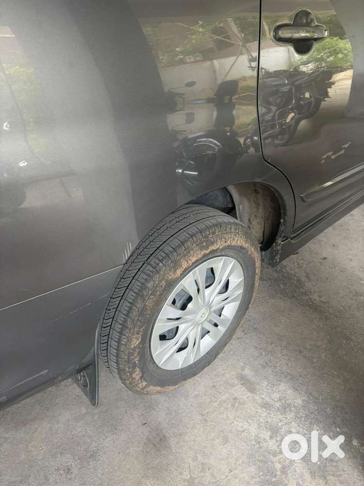 Toyota Innova 2014 Diesel 124000 Km Driven