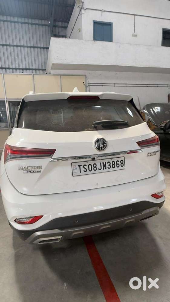Mg Hector Plus 2023 Diesel 50324 Km Driven