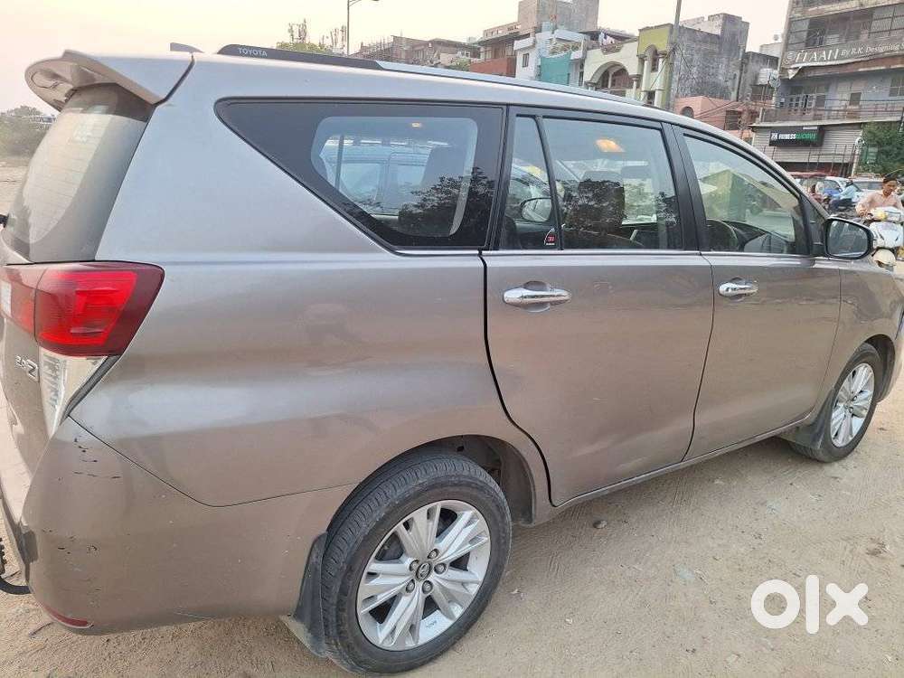 Toyota Innova Crysta 2.8 Zx At, 2016, Diesel