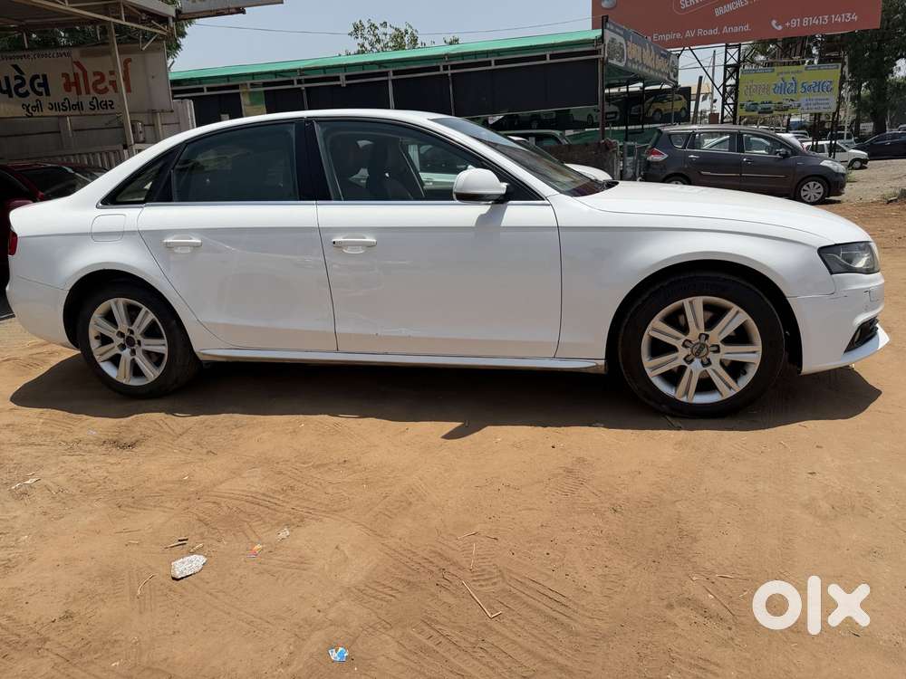 Audi A4 2.0 Tdi Premium With Sunroof, 2012, Diesel
