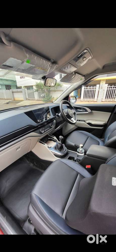 Kia Carens G Diesel 2025