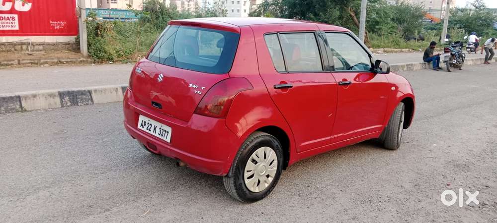 Maruti Suzuki Swift Vxi Bsiii, 2005, Petrol
