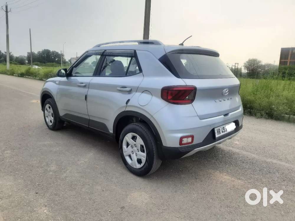 Hyundai Venue S 1.2 Petrol, 2022, Petrol