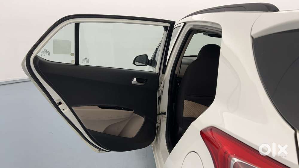 Hyundai Grand I10 1.2 Kappa Sportz, 2015, Petrol