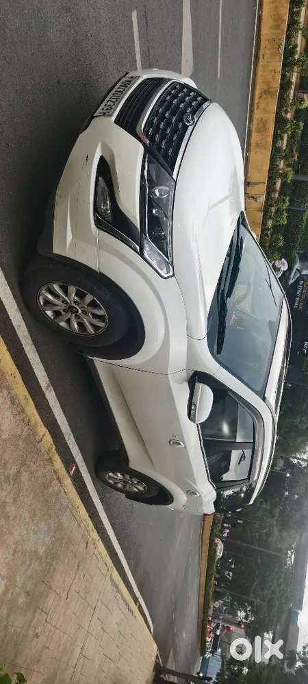 Mahindra Xuv500 (2021)