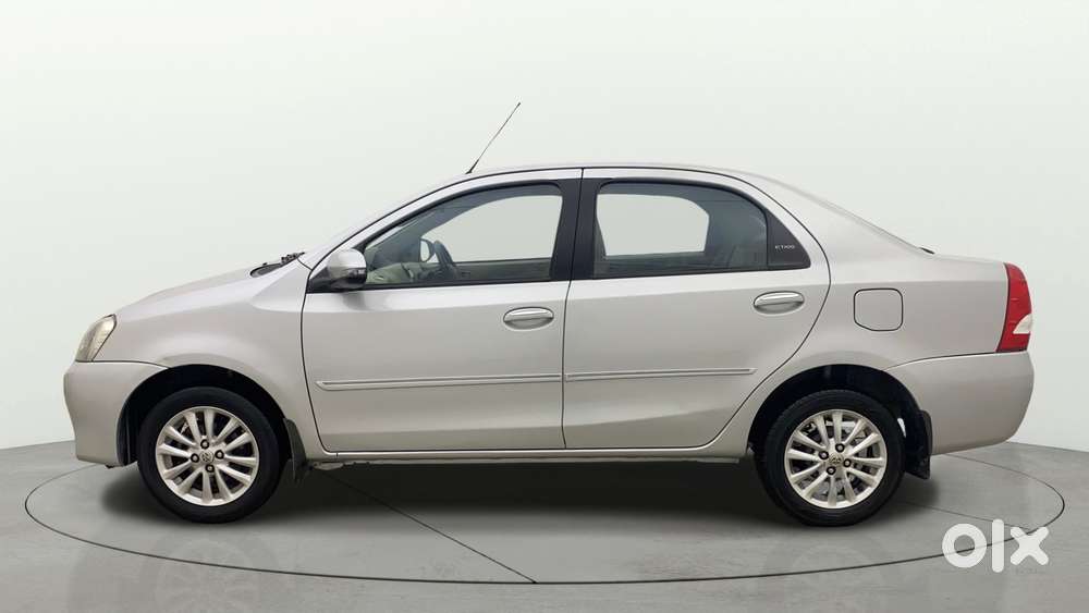 Toyota Etios Liva 2013-2014 V, 2013, Petrol