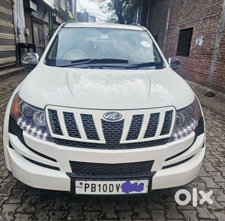 Mahindra Xuv500 W8 Dual Tone, 2012, Diesel