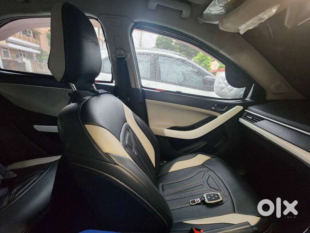 Tata Nexon Creative+1.2 Manual Petrol Daytona Grey