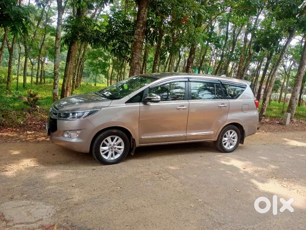 2017. Innova Crysta Automatic Z Up Registration Single Owner