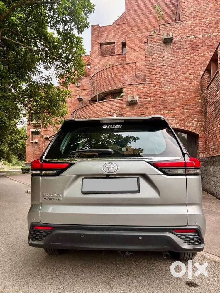 Toyota Innova Hycross 2.0 Gx 7 Str, 2023, Petrol