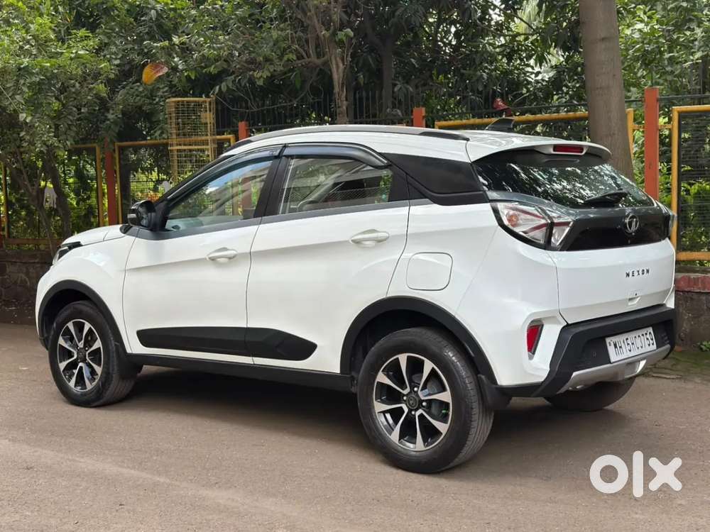 Tata Nexon 1.2 Revotron Xza Plus, 2020, Petrol