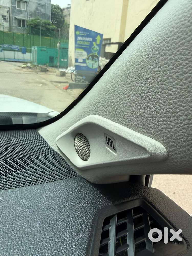 Toyota Innova Hycross 2.0 Zx Hybrid 7 Str, 2024, Petrol