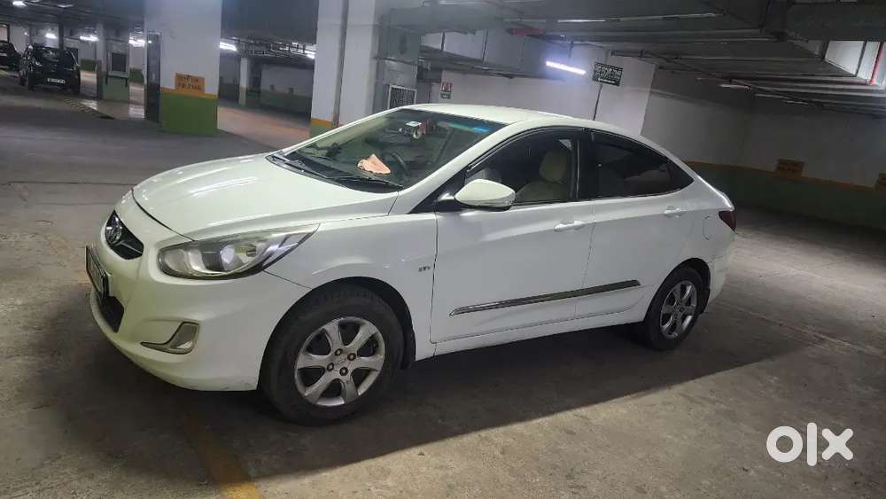 Hyundai Fluidic Verna 2012