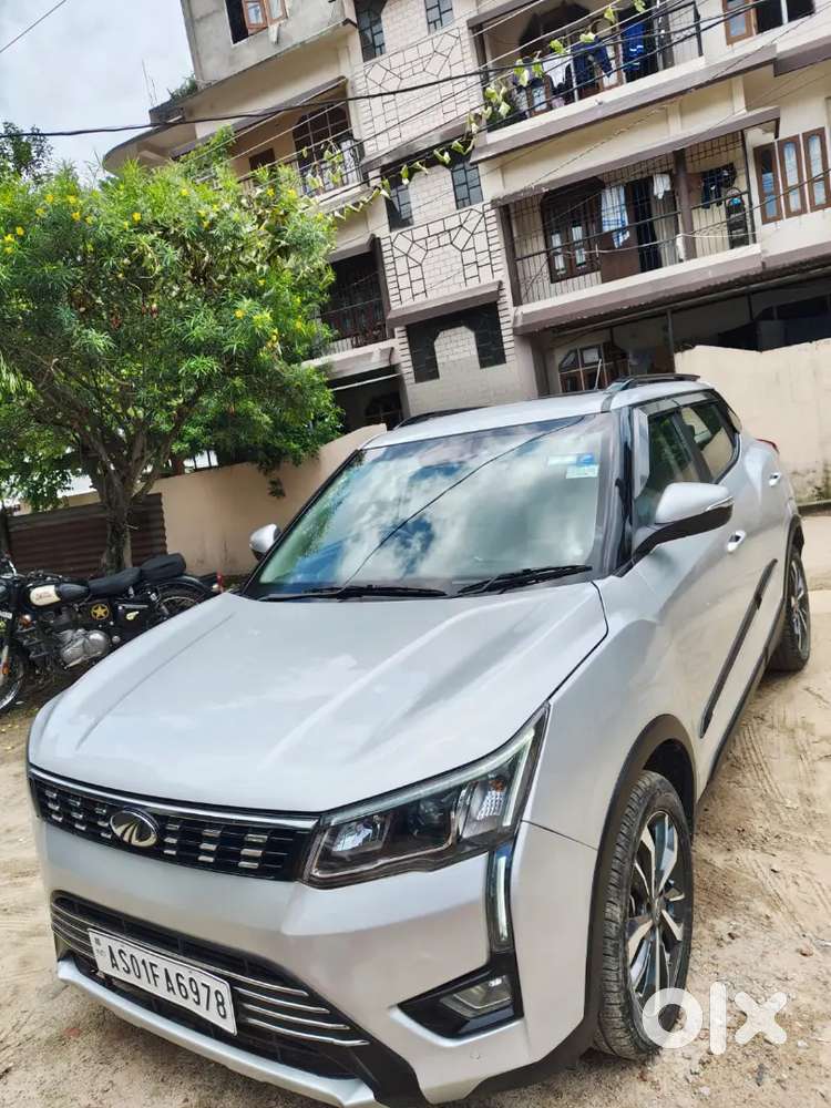 Mahindra Xuv300 W8 (o) Sunroof 2022 Petrol 29500 Km Driven