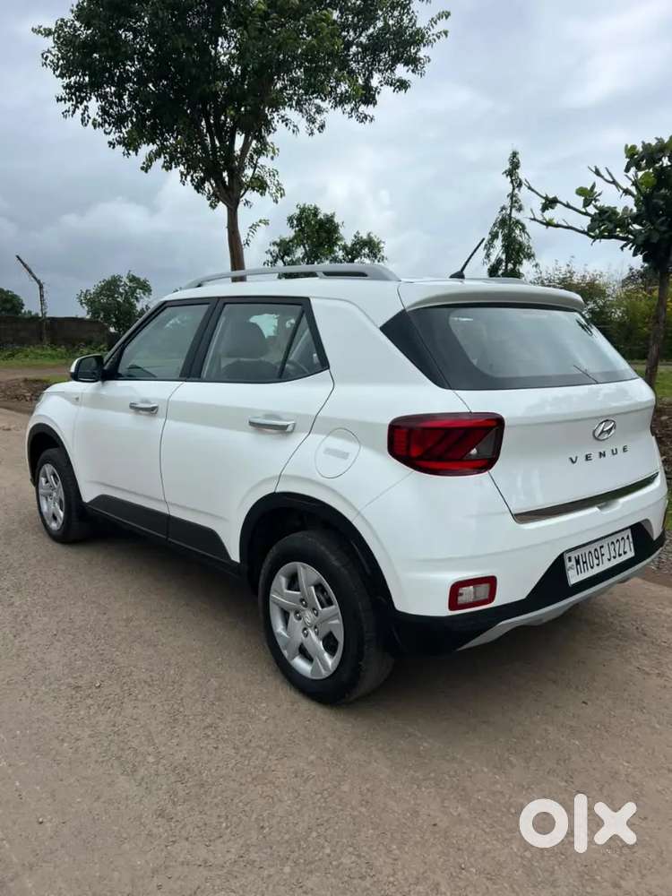 Hyundai Venue Petrol 2020 Single Owner