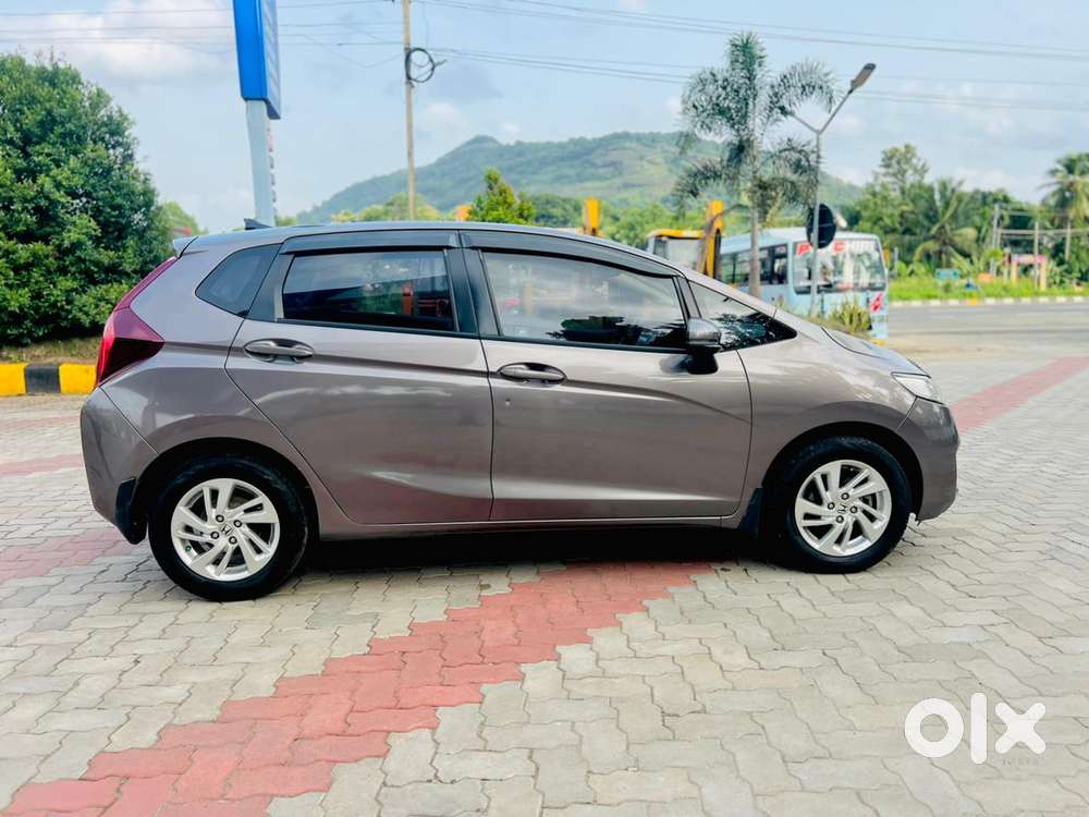 Honda Jazz V Cvt, 2015, Petrol