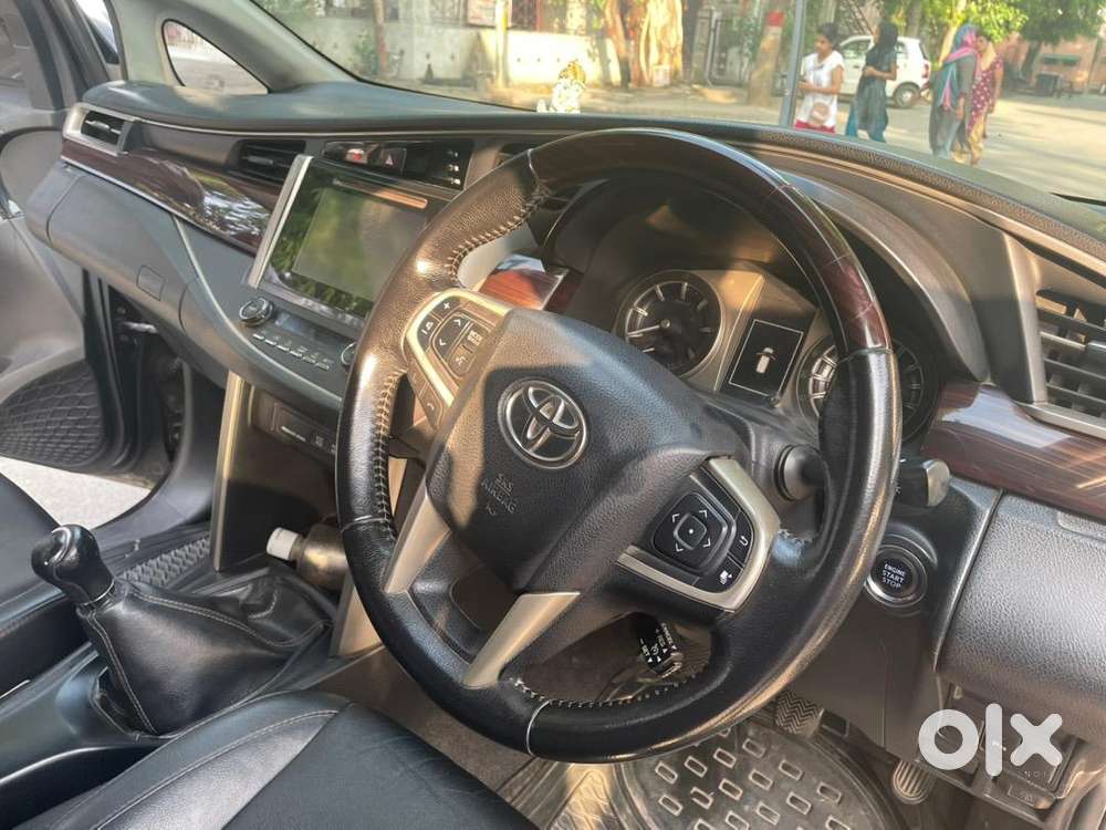 Toyota Innova Crysta 2017 Diesel Well Maintained