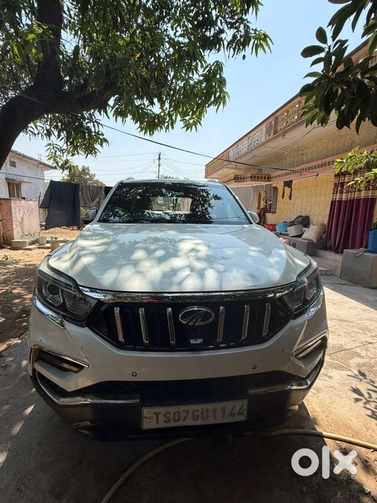 Mahindra Alturas G4 2019