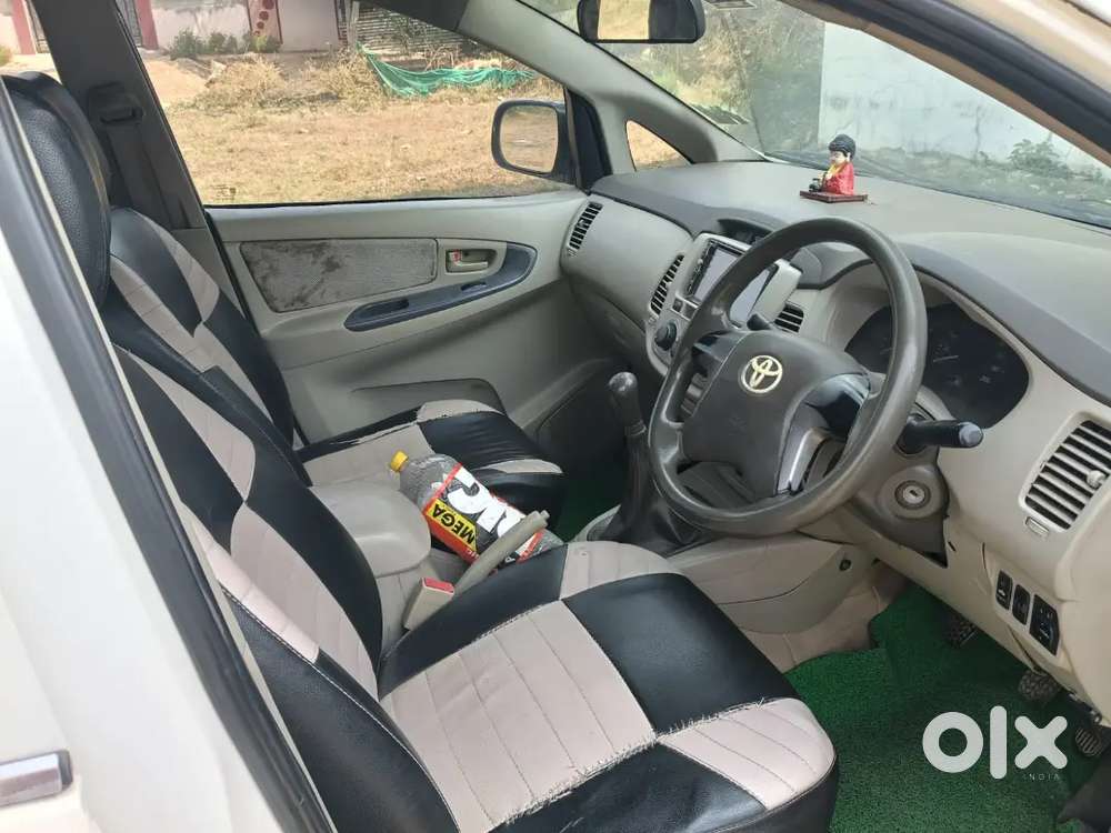 Toyota Innova 2012 Diesel 163000 Km Driven