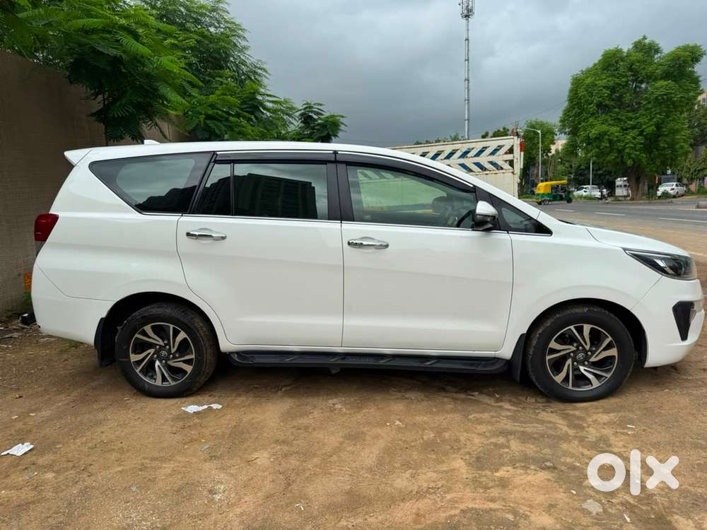 Toyota Innova Crysta 2.4 Manual 2021