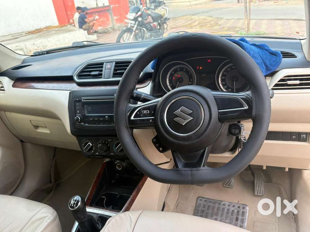 Maruti Suzuki Swift Dzire Amt Zxi, 2018, Petrol