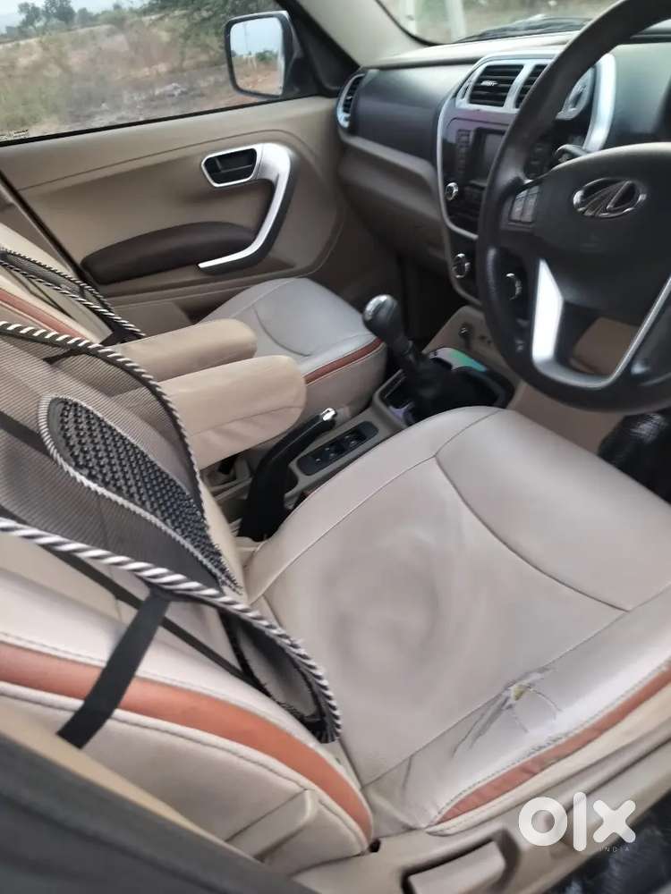 Mahindra Tuv 300 T 8