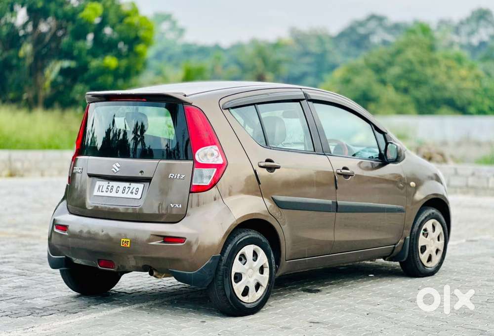 Maruti Suzuki Ritz Vxi, 2012, Petrol