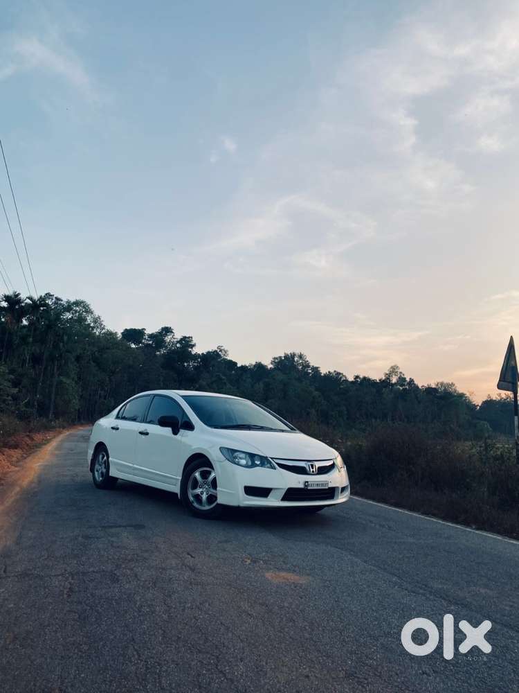 Honda Civic Petrol Mt 2010