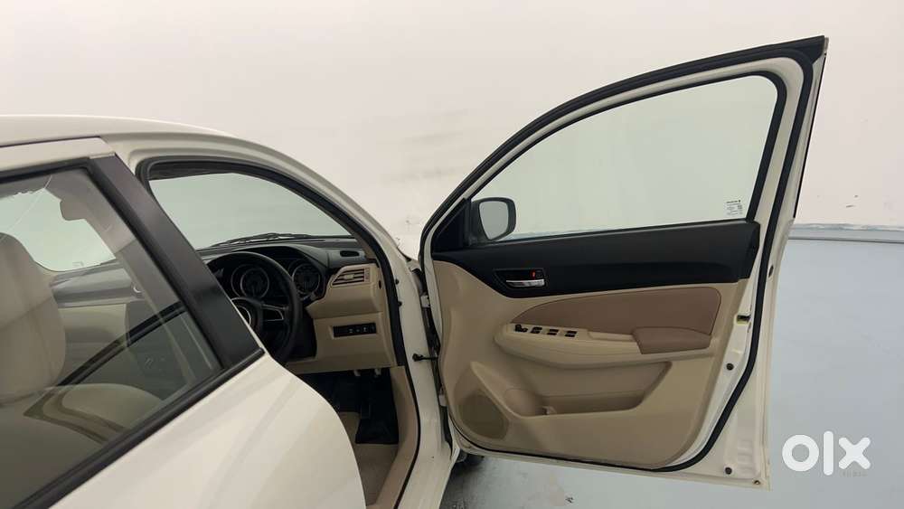 Maruti Suzuki Dzire Vxi Ags, 2022, Petrol