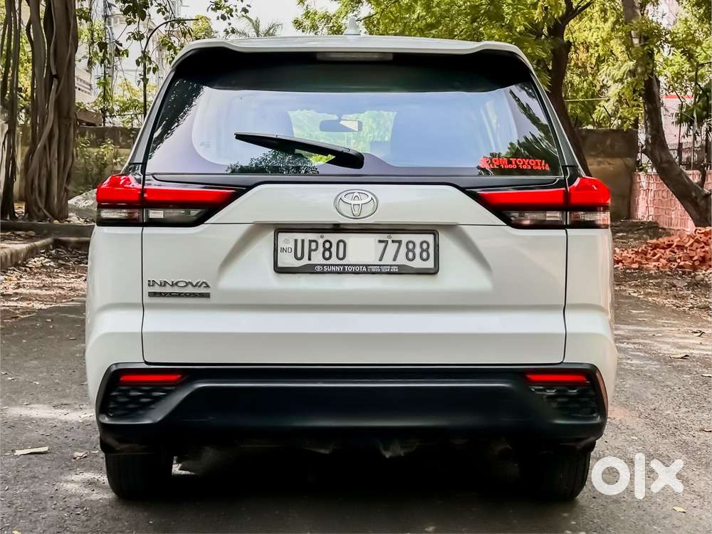 Toyota Innova Hycross 2.0 Gx 7 Str, 2025, Petrol