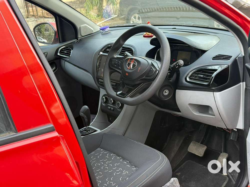 Tata Tiago, 2022, Petrol