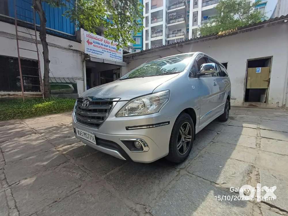 Toyota Innova 201
