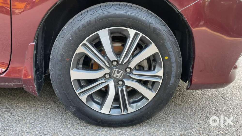 Honda City 1.5 V 2017