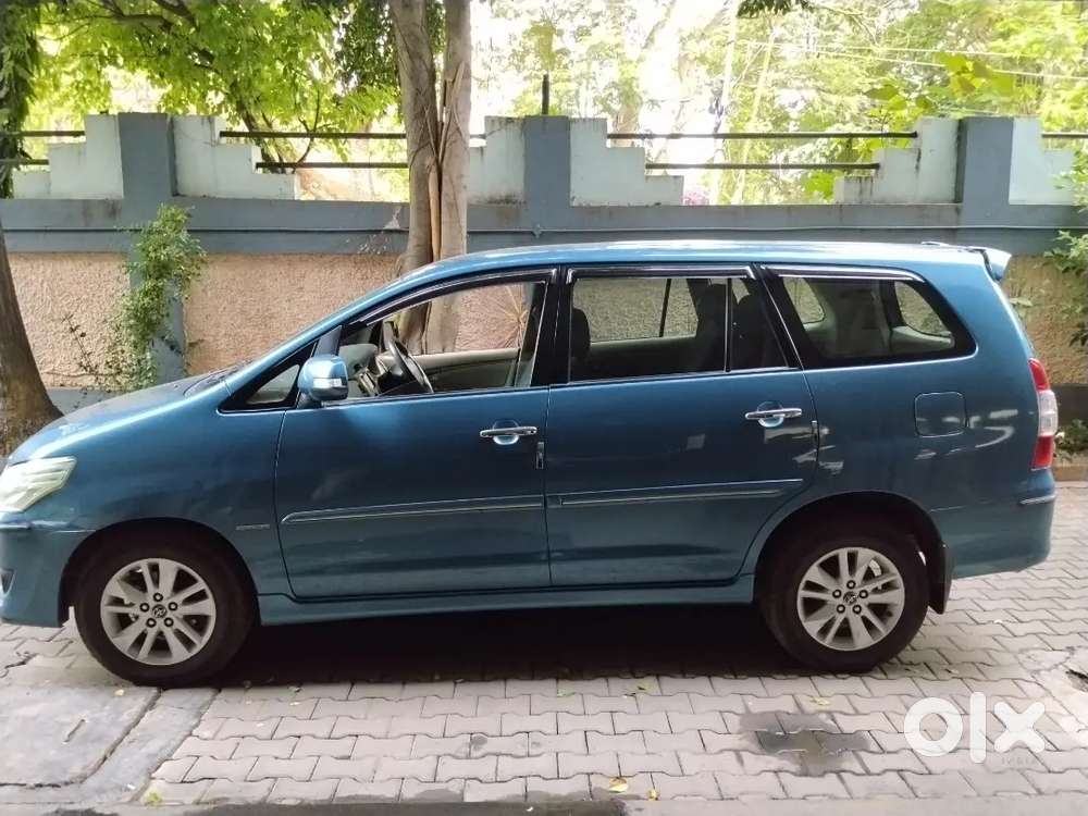 Toyota Innova 2012 Diesel 159000 Km Driven