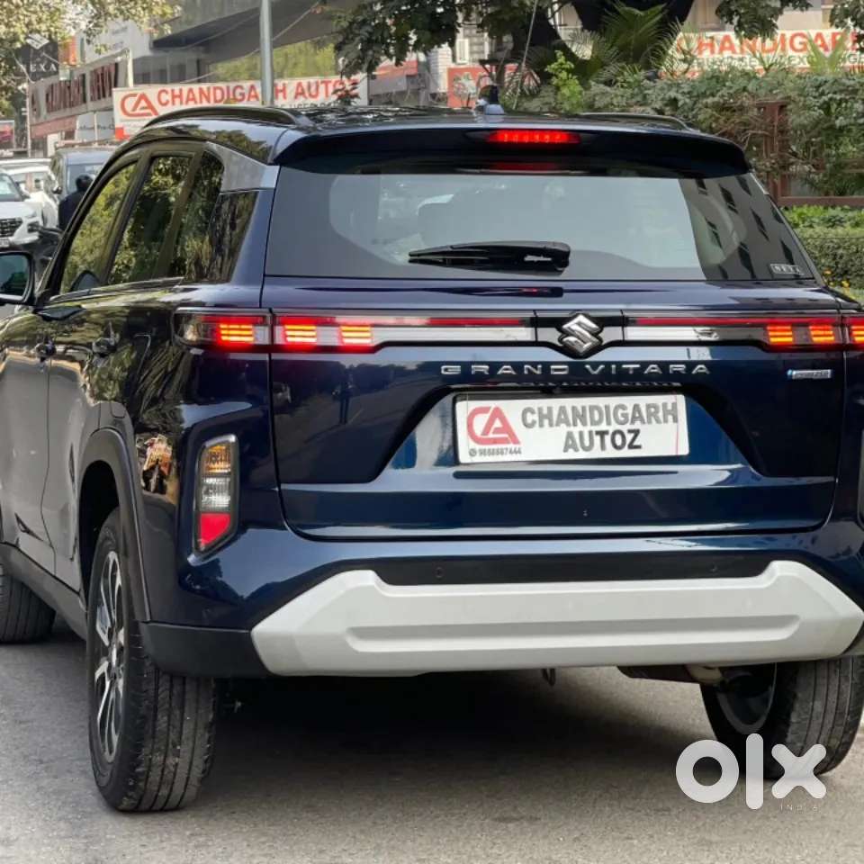 Maruti Suzuki Grand Vitara 1.5 Alpha Smart Hybrid At, 2022, Petrol