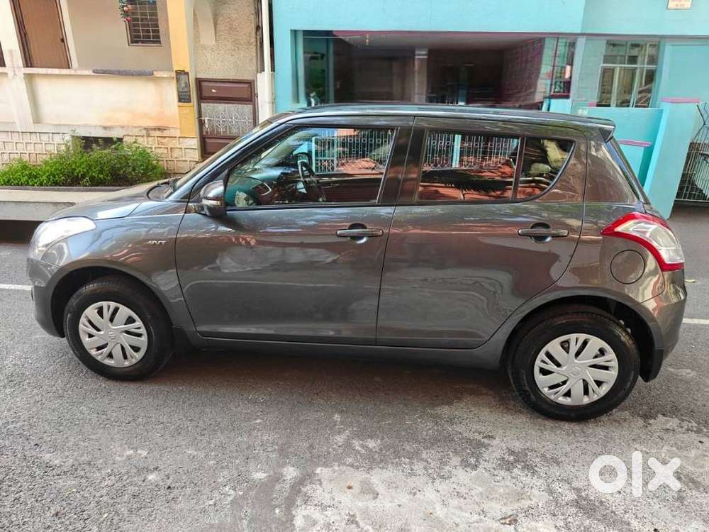 Maruti Suzuki Swift Vxi Abs Bsiv, 2016, Petrol