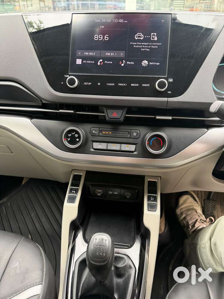 Kia Carens 1.4 Prestige 7 Str, 2024, Petrol