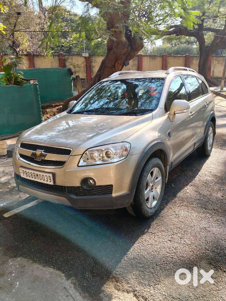 Chevrolet Captiva 2010 Awd At Diesel Well Maintained