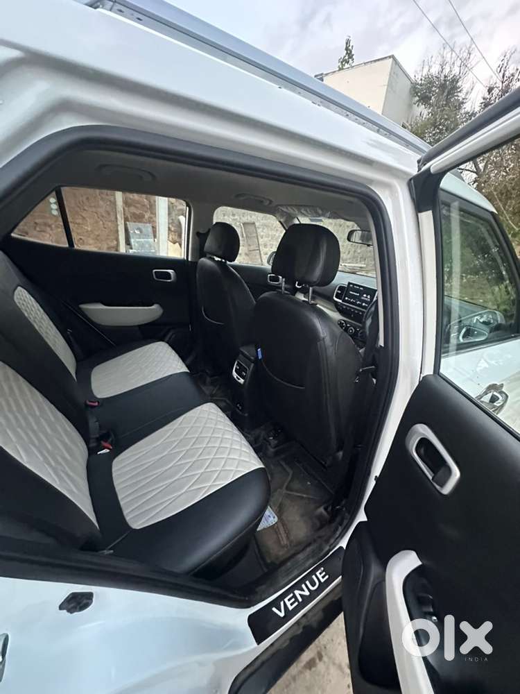 Hyundai Venue 2024 Petrol Good Condition
