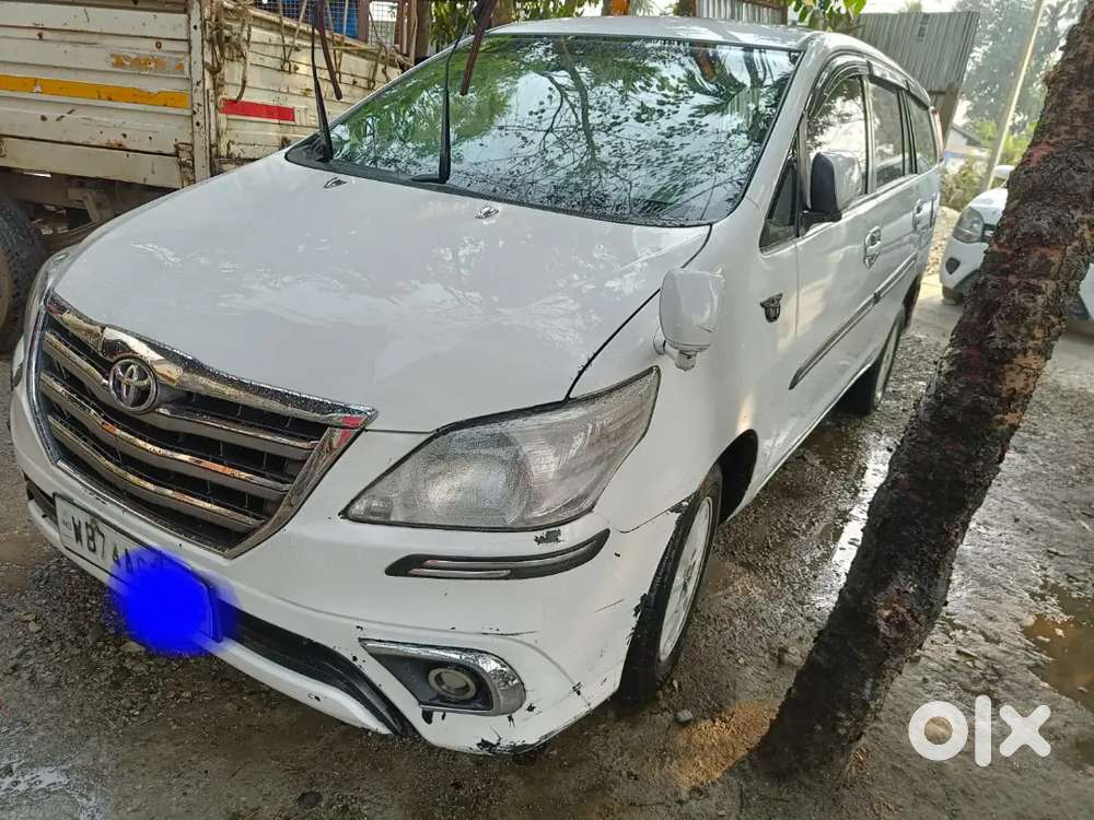 Toyota Innova 2.5 G 2015