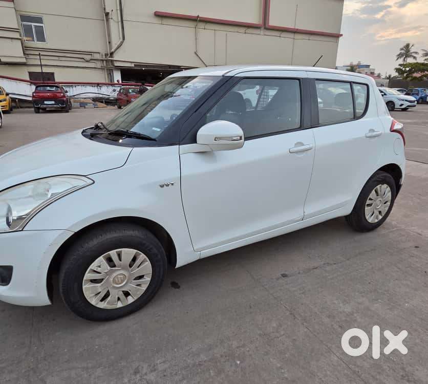 Maruti Suzuki Swift Vxi 1.2 Abs Bs-iv, 2014, Petrol
