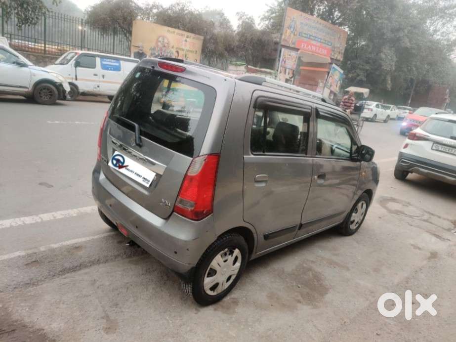Maruti Suzuki Wagon R Vxi Optional, 2016, Cng & Hybrids