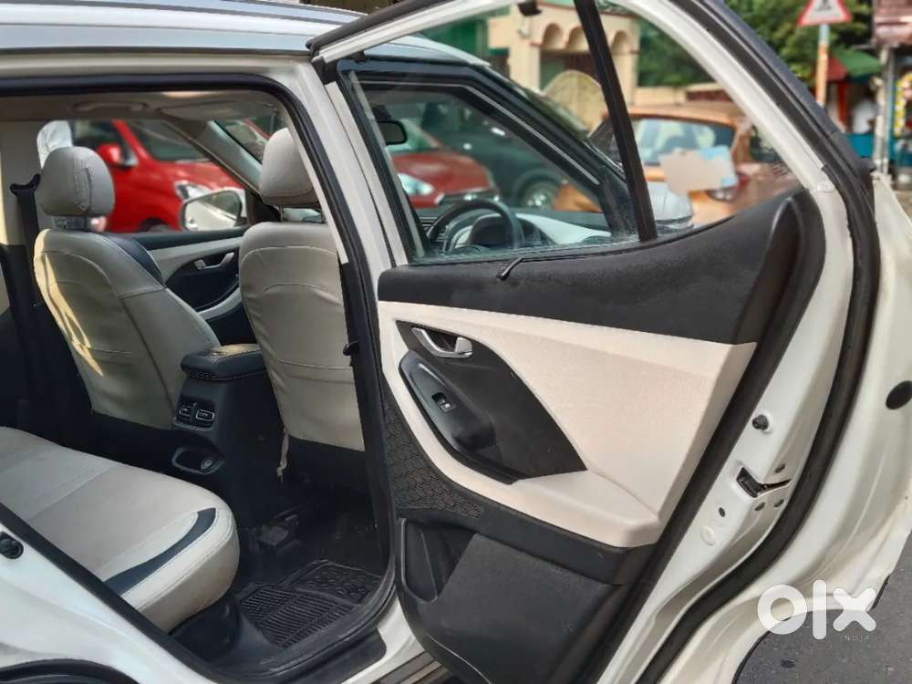 Hyundai Creta Sx 1.5 Petrol Cvt, 2022, Petrol