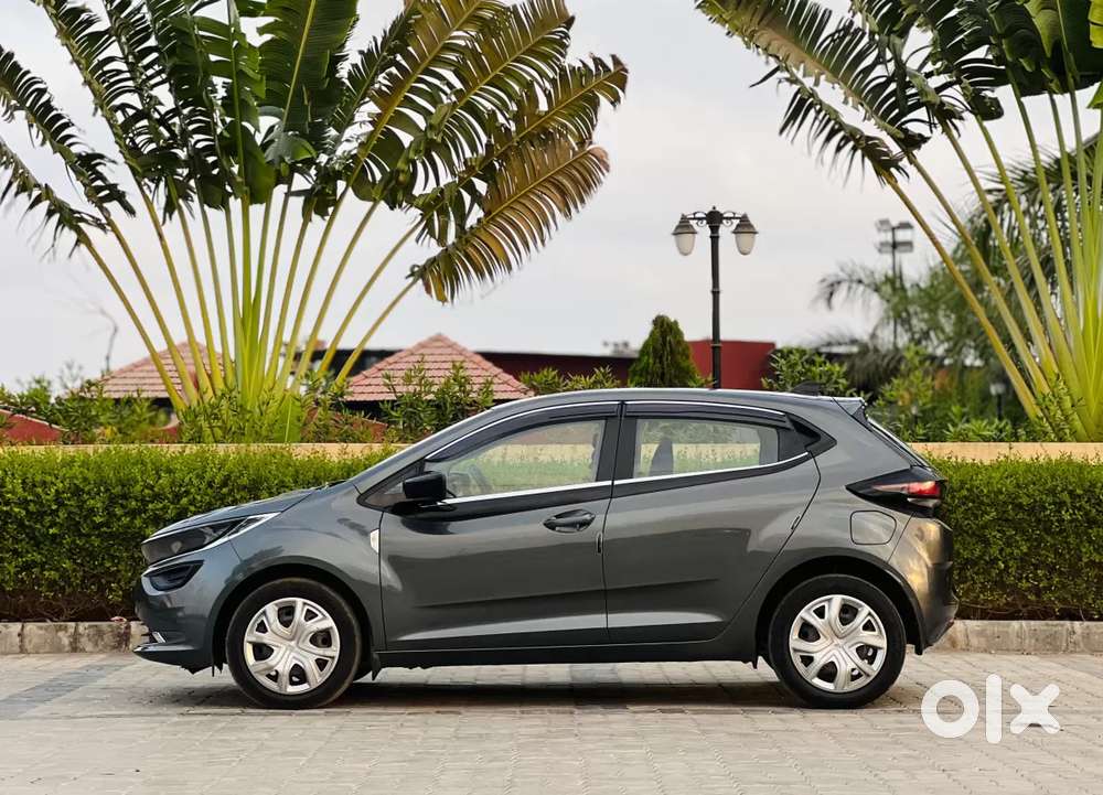Tata Altroz Xm Plus (s), 2023, Petrol