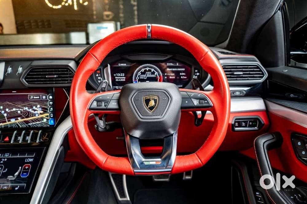Lamborghini Urus V8, 2021, Petrol