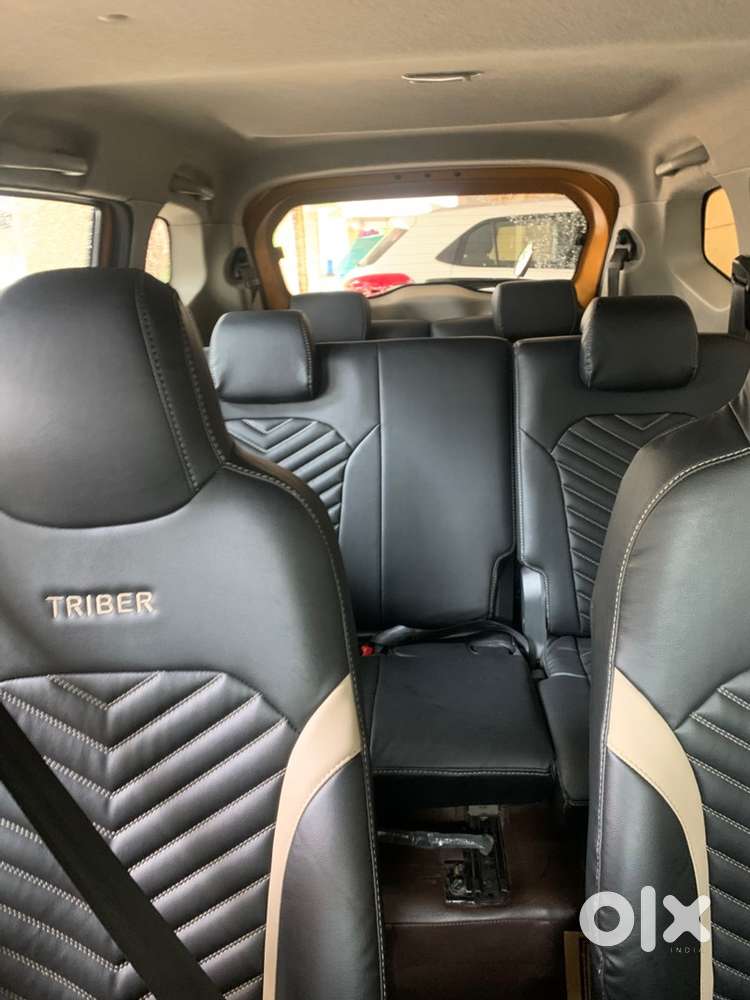 7 Seater With 22 Km/liter Mileage.(check Photos)